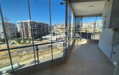 ULUKENT MAHALLESİ 1.CADDE ÜZERİ TADILATLI TAŞINMAYA HAZIR KİRALIK 3+1