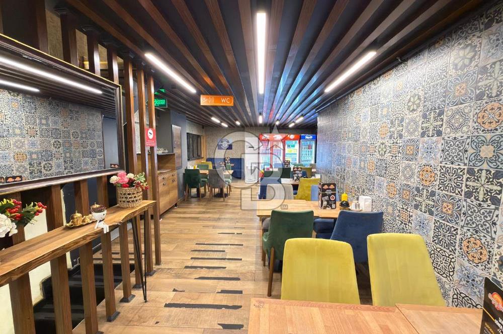 İSTANBUL'UN EN MEŞHUR DÖNERCİSİ ERSOY BEY DÖNER (YÜKSEK CİROLU)