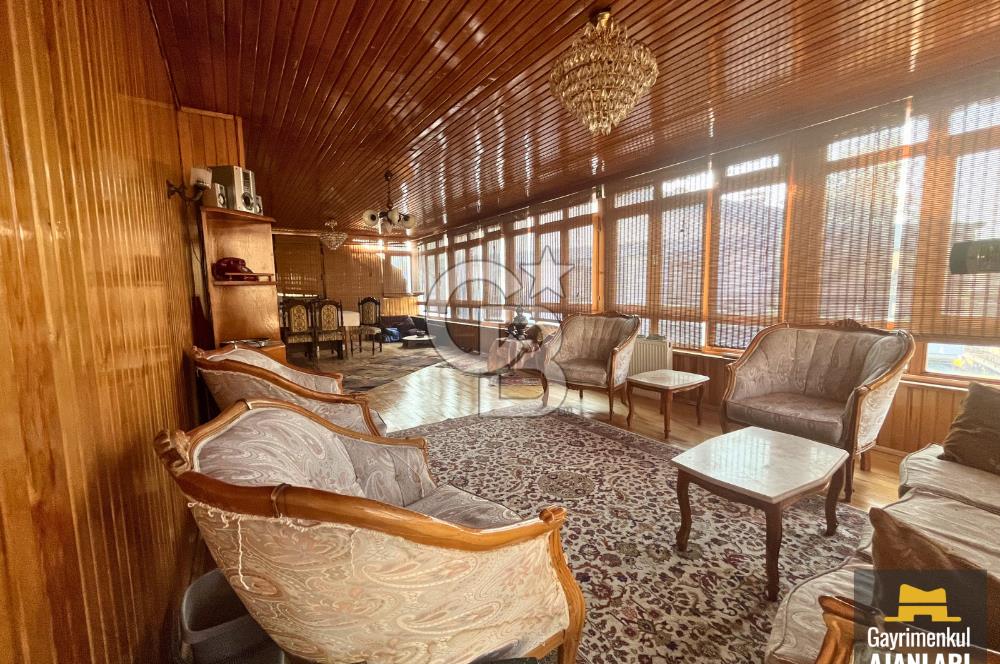 YILDIZELİ SOKAKTA GENİŞ TERASLI 3+1 ÇATI DUBLEKSİ SATILIK DAİRE