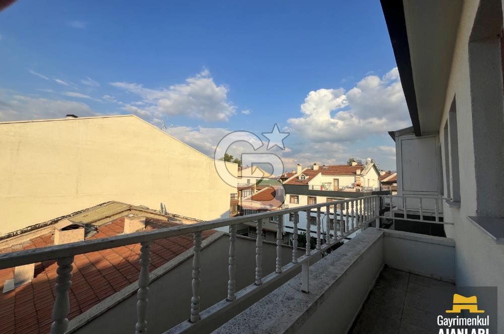 YILDIZELİ SOKAKTA GENİŞ TERASLI 3+1 ÇATI DUBLEKSİ SATILIK DAİRE