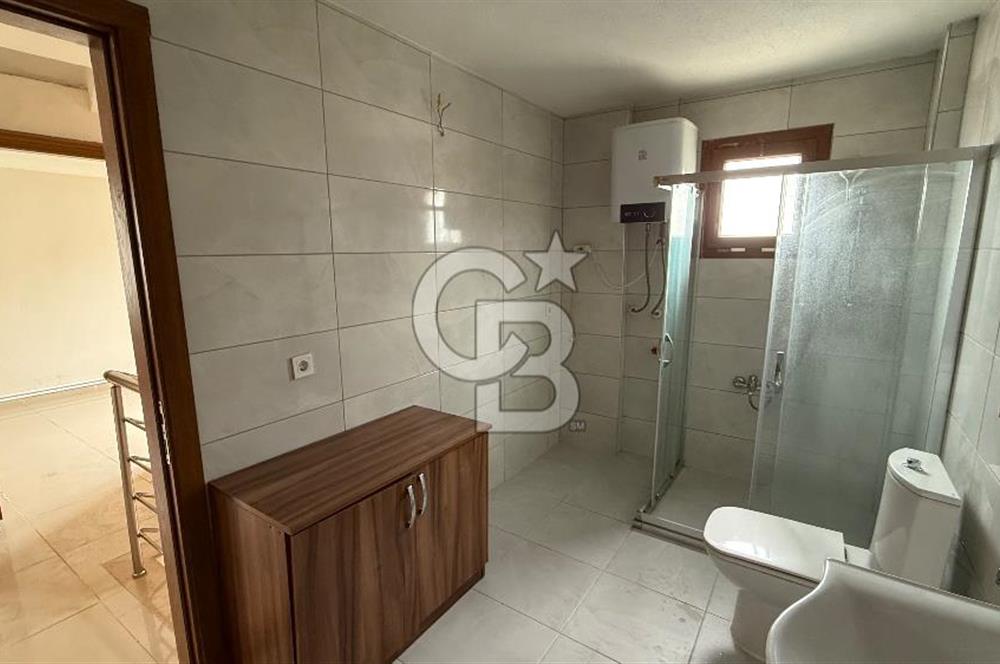 URLA İSKELE YAKINI MÜSTAKİL 4+1 FIRSAT VİLLA
