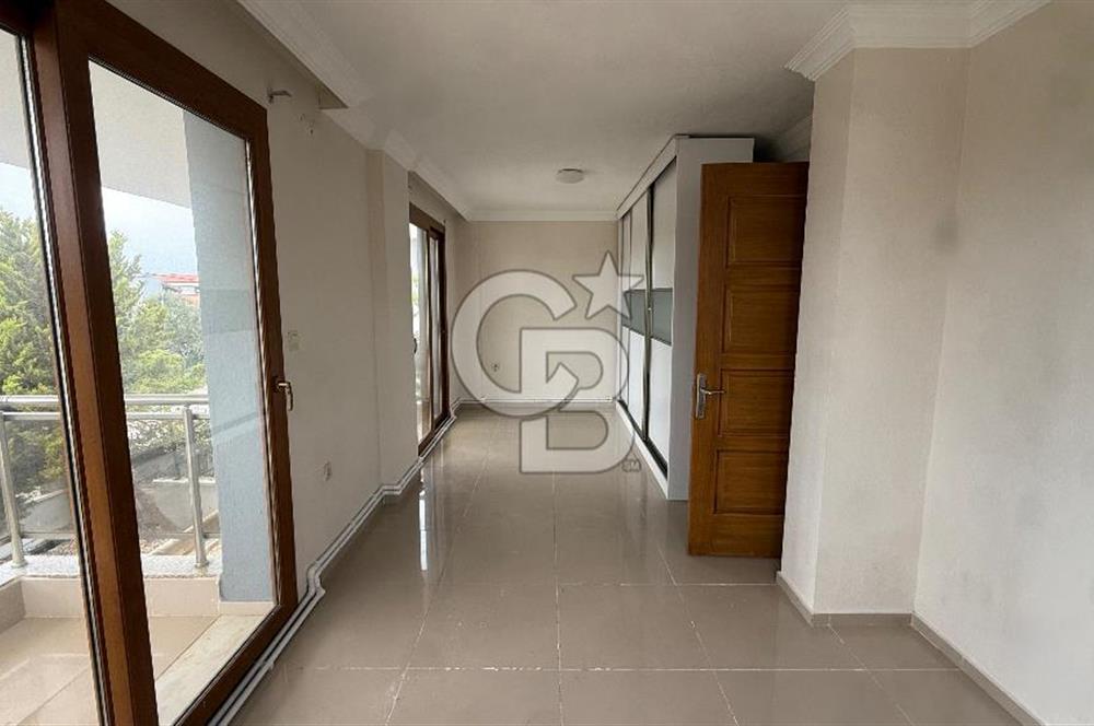 URLA İSKELE YAKINI MÜSTAKİL 4+1 FIRSAT VİLLA