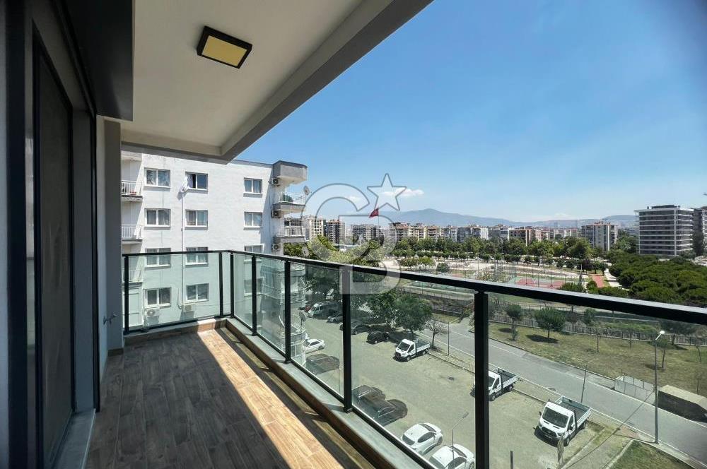 Bayraklı Osman Gazi Mahallesinde Kiralık 3+1 Geniş Daire