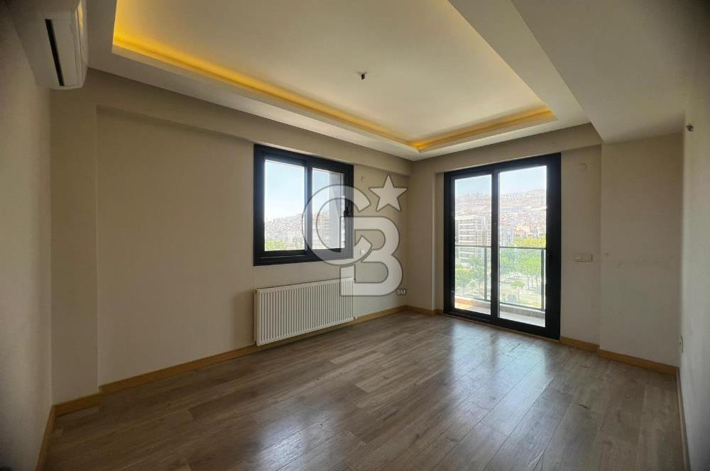 Bayraklı Osman Gazi Mahallesinde Kiralık 3+1 Geniş Daire