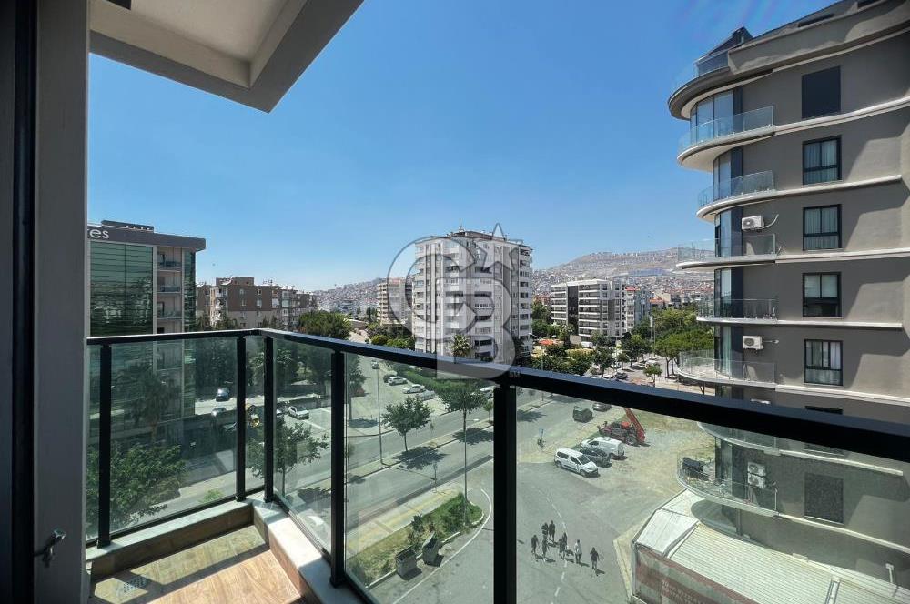 Bayraklı Osman Gazi Mahallesinde Kiralık 3+1 Geniş Daire