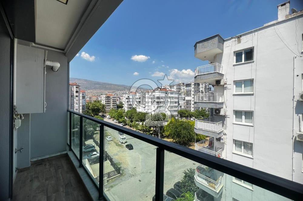 Bayraklı Osman Gazi Mahallesinde Kiralık 3+1 Geniş Daire