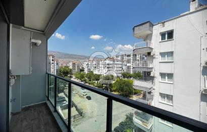 Bayraklı Osman Gazi Mahallesinde Kiralık 3+1 Geniş Daire