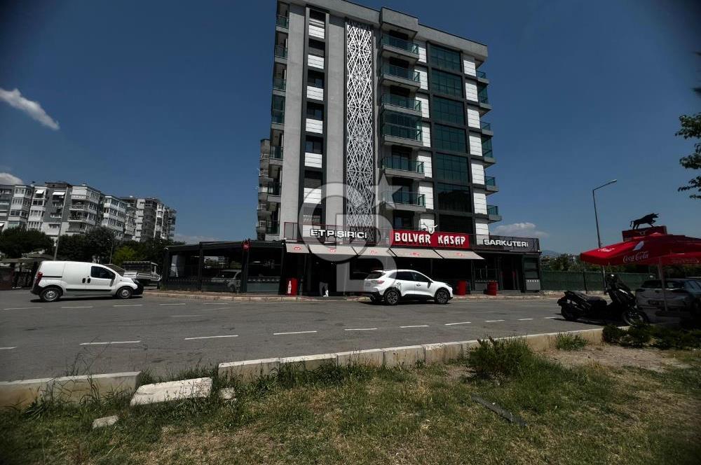 Bayraklı Osman Gazi Mahallesinde Kiralık 3+1 Geniş Daire
