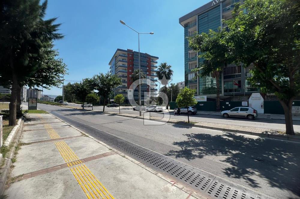 Bayraklı Osman Gazi Mahallesinde Kiralık 3+1 Geniş Daire