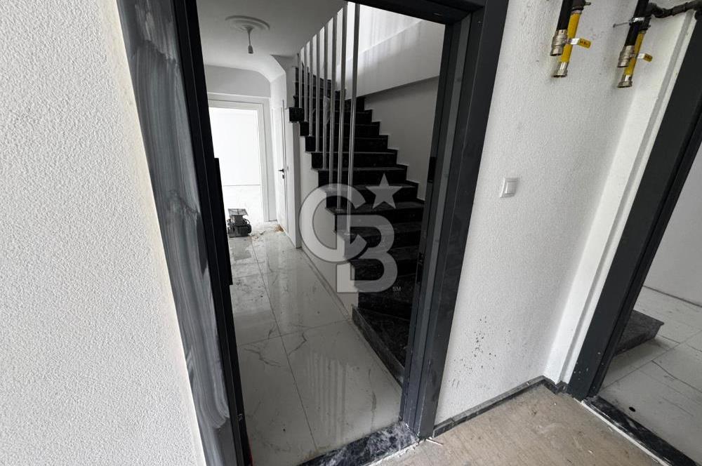 YAZLIK'TA KULLANIŞLI 3+1 ÇATI DUBLEKS KİRALIK DAİRE