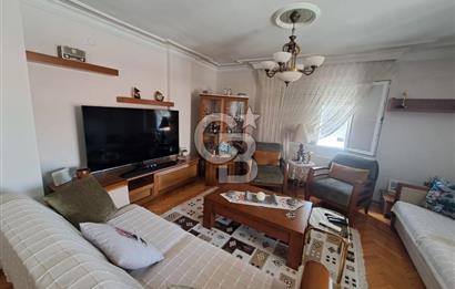Bostanlı'da Satılık 3+1 Kombili Masrafsız Daire