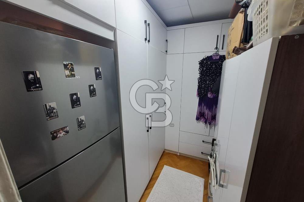 Bostanlı'da Satılık 3+1 Kombili Masrafsız Daire