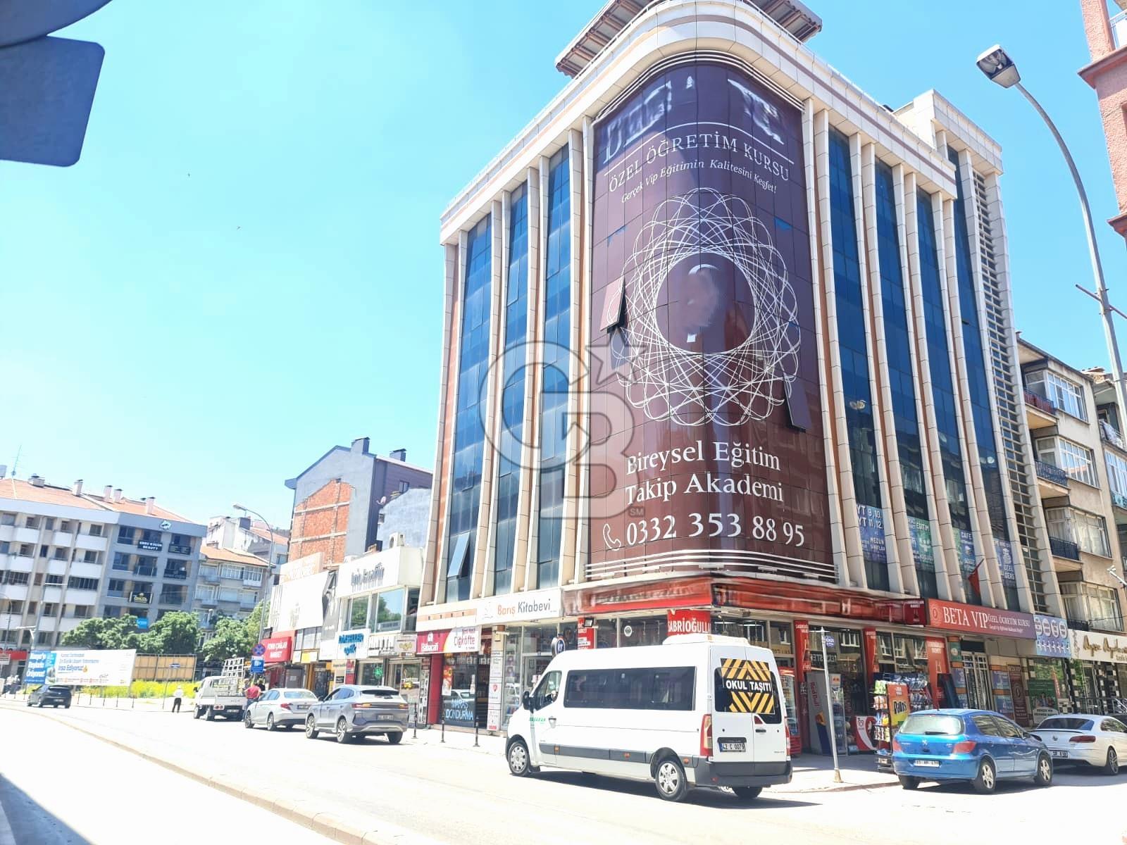 CBDEN VİZYONER MARKALARA PREMİUM KİRALIK PLAZA