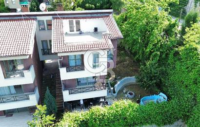 SAPANCA ÜNLÜCE TRİPLEKS VİLLA