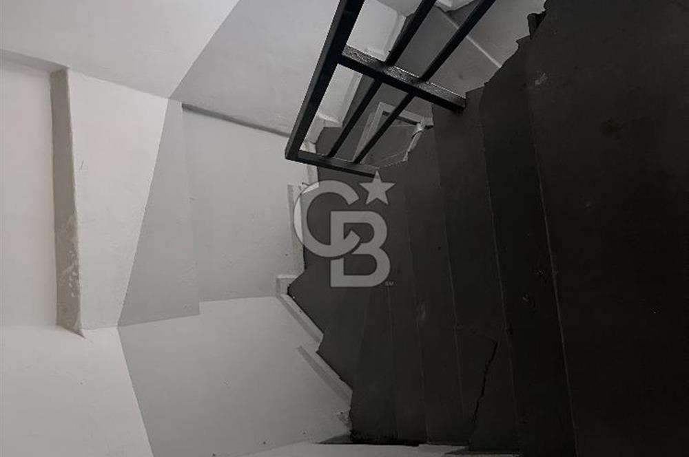 CB KOBİ’den 456 M2 İmalat&Depoya Uygun Ofisli Komple Bina
