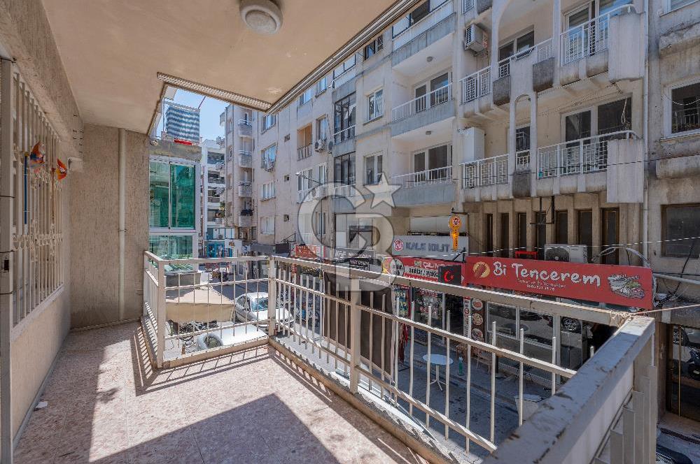 KARŞIYAKA ÇARŞI YÜRÜME MESAFESİNDE 3+1 KİRALIK DAİRE