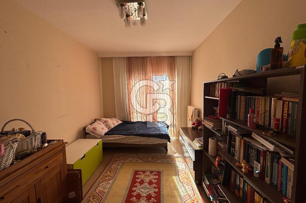 Oyak Buca 2.Etap'ta 3 Cepheli Bahçe Kullanımlı Satılık 3+1 Daire