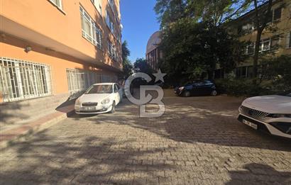 KAVAKLIDERE BÜKLÜM SOKAK'TA OTOPARKLI YENİLENMİŞ SATILIK 3+1