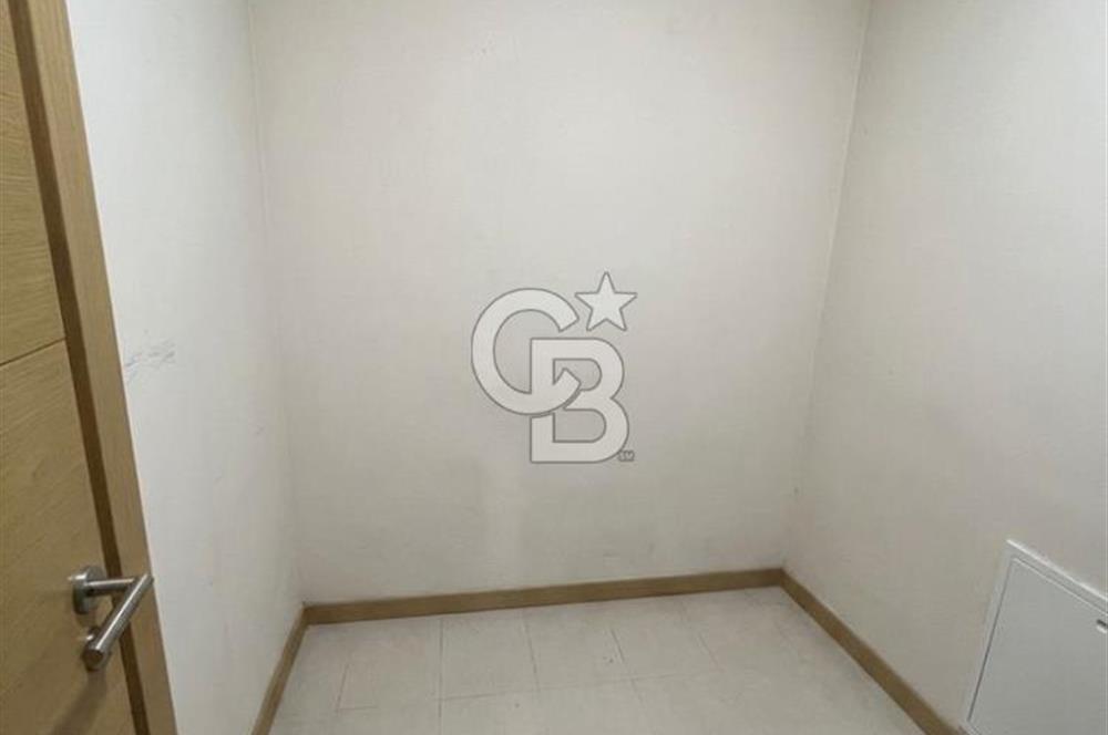 Oyak Buca 2.Etap'ta 3 Cepheli Bahçe Kullanımlı Satılık 3+1 Daire