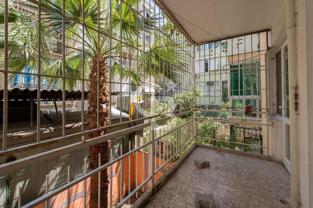 KARŞIYAKA ÇARŞI YÜRÜME MESAFESİNDE 3+1 KİRALIK DAİRE