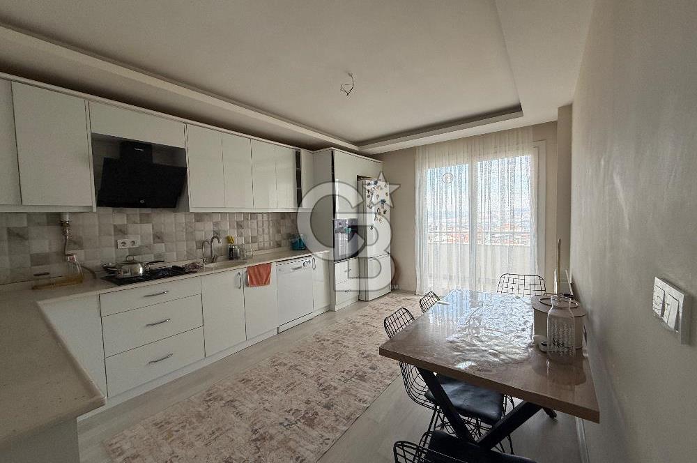     Bornova İnönü Mahallesi’nde Asansörlü | Körfez Manzaralı Kiralık 2+1 Daire