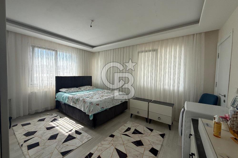     Bornova İnönü Mahallesi’nde Asansörlü | Körfez Manzaralı Kiralık 2+1 Daire