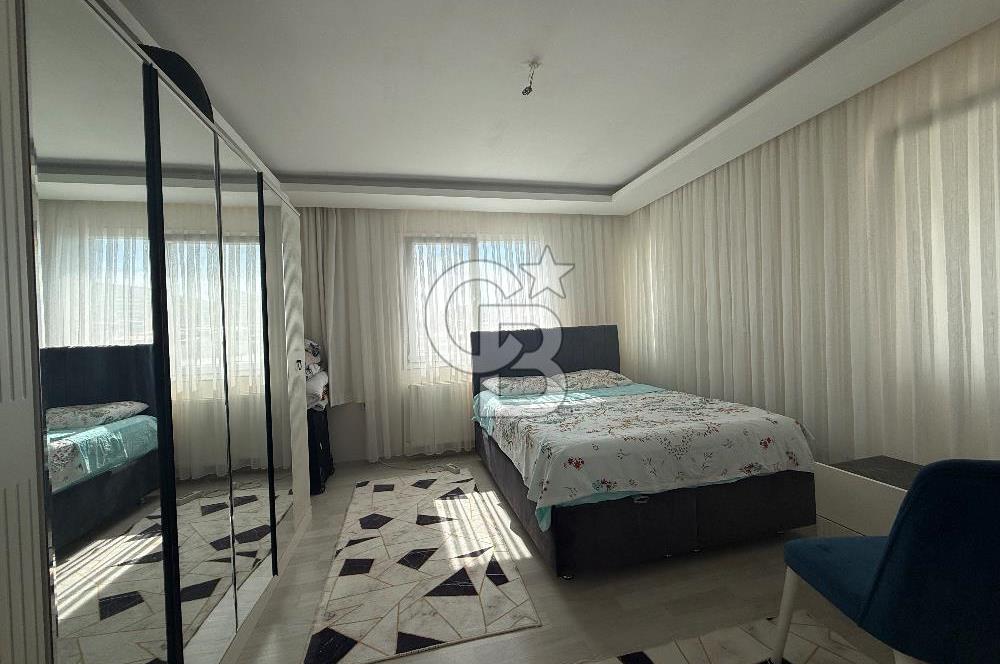     Bornova İnönü Mahallesi’nde Asansörlü | Körfez Manzaralı Kiralık 2+1 Daire