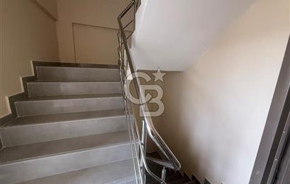     Bornova İnönü Mahallesi’nde Asansörlü | Körfez Manzaralı Kiralık 2+1 Daire