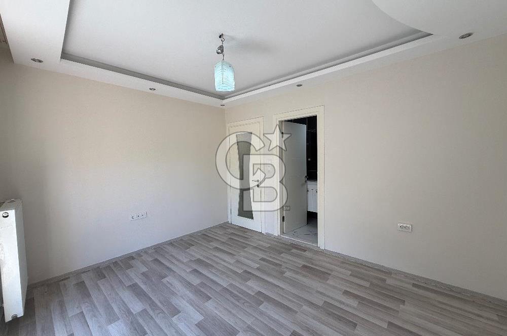 BORNOVA İNÖNÜ MAHALLESİ’NDE BAHÇE KULLANIMLI, OTOPARKLI, MASRAFSIZ SATILIK DAİRE