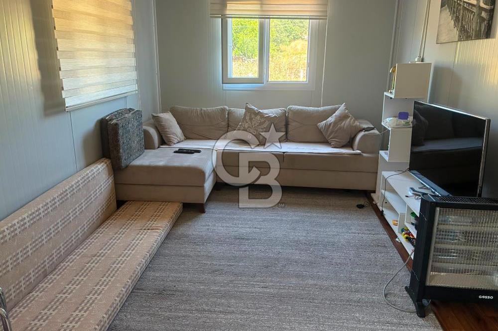 MANİSA KEPENEKLİ’ DE İÇİNDE HAZIR PREFABRİK BULUNAN  951M² ARSA