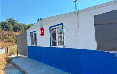 MANİSA KEPENEKLİ’ DE İÇİNDE HAZIR PREFABRİK BULUNAN  951M² ARSA