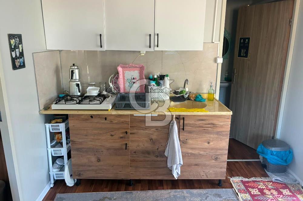 MANİSA KEPENEKLİ’ DE İÇİNDE HAZIR PREFABRİK BULUNAN  951M² ARSA