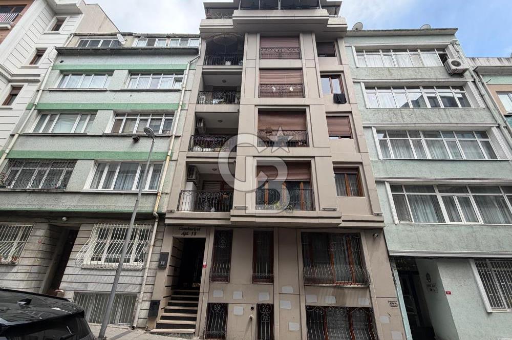 Şişli MerkezMh PerihanSk GençBina Asansörlü Balkonlu Ara Kat 1+1