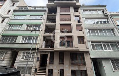 Şişli MerkezMh PerihanSk GençBina Asansörlü Balkonlu Ara Kat 1+1