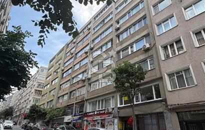 Şişli Merkez Mh SıracevizlerCaddesi Asansörlü Balkonlu Geniş 3+1