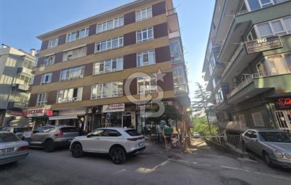 KAVAKLIDERE BÜKLÜM SOKAK'TA OTOPARKLI YENİLENMİŞ SATILIK 3+1