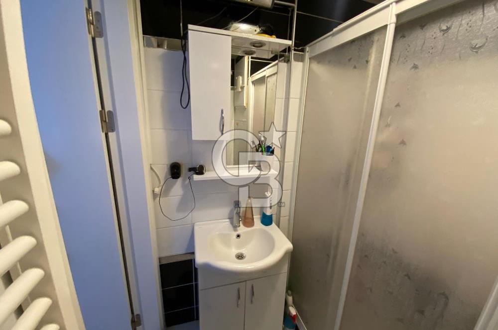 BAYRAKLI 75.YIL'DA DENİZ MANZARALI 3+1 SATILIK MODERN DAİRE