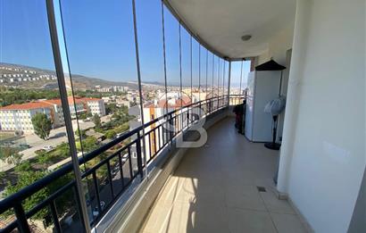 BAYRAKLI 75.YIL'DA DENİZ MANZARALI 3+1 SATILIK MODERN DAİRE