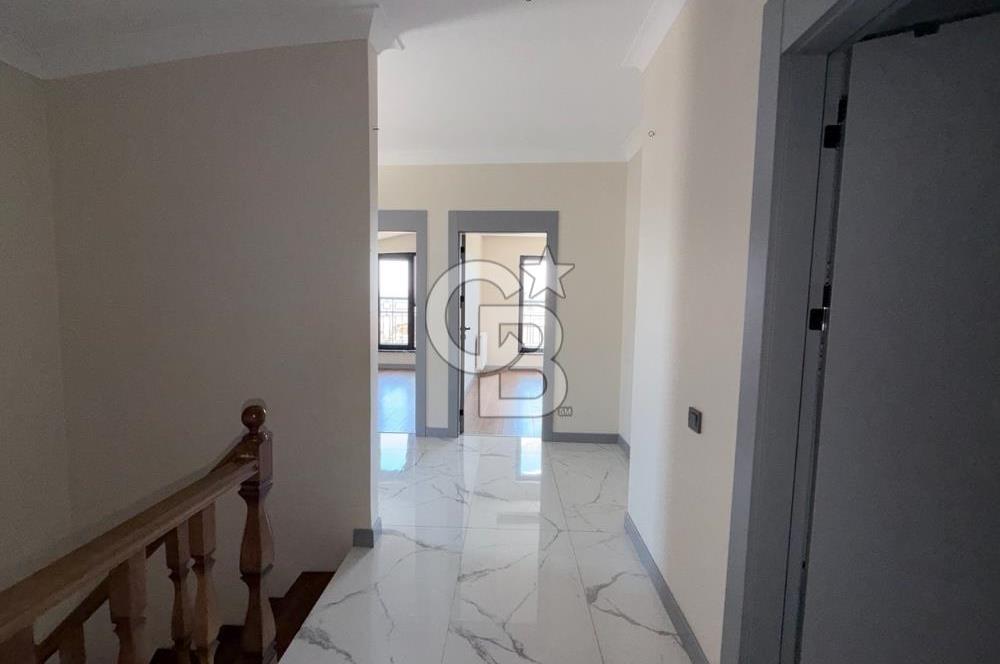 Yenimahalle-Yunus Emre Mahallesinde 4+1 Satılık Dubleks Daire