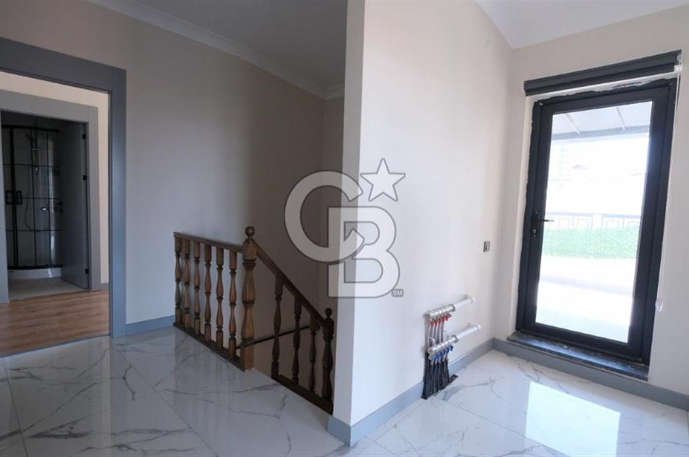 Yenimahalle-Yunus Emre Mahallesinde 4+1 Satılık Dubleks Daire