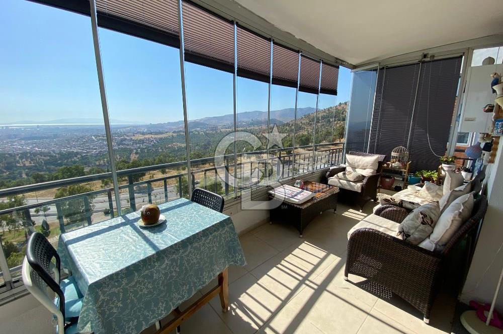 BAYRAKLI 75.YIL'DA DENİZ MANZARALI 3+1 SATILIK MODERN DAİRE