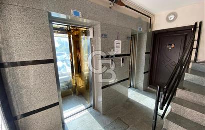 BAYRAKLI 75.YIL'DA DENİZ MANZARALI 3+1 SATILIK MODERN DAİRE