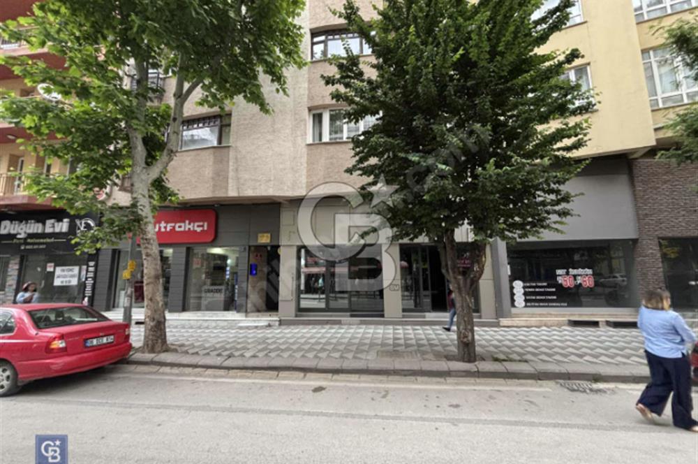CB CITY' DEN ATATÜRK CD. ÜZERİ 250M² SATILIK İŞ YERİ