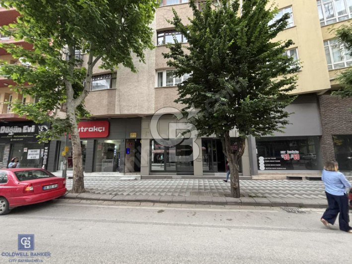 CB CITY' DEN ATATÜRK CD. ÜZERİ 250M² SATILIK İŞ YERİ