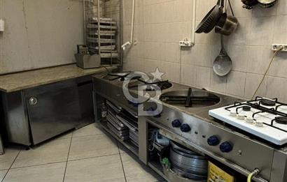 İçerenköy Prof. Dr. Ali Nihat T. Caddesi'nde Devren Kiralık Cafe
