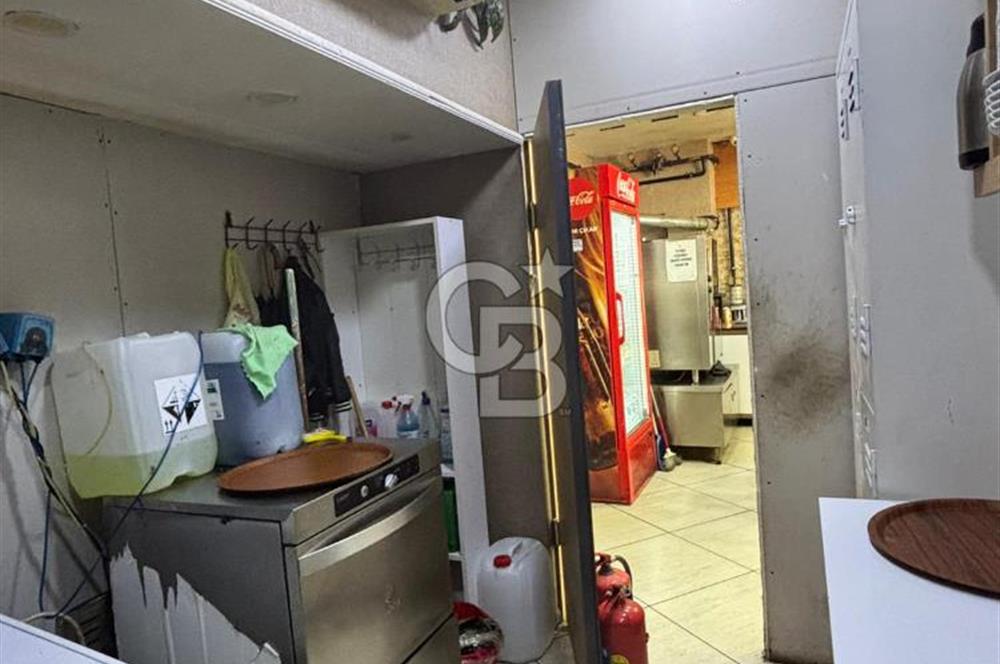 İçerenköy Prof. Dr. Ali Nihat T. Caddesi'nde Devren Kiralık Cafe