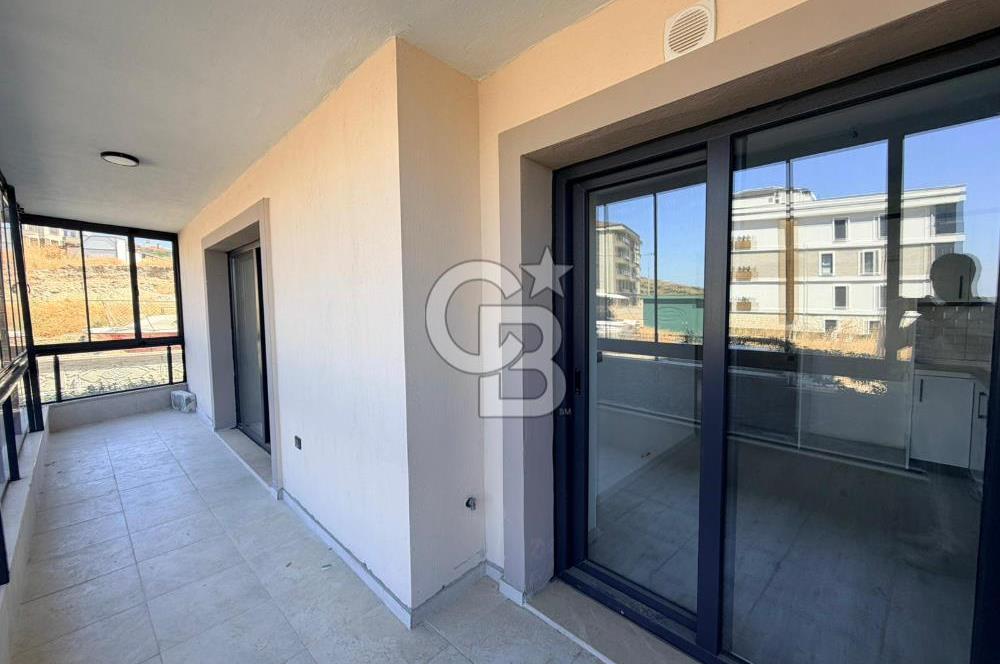 AYVALIK KÜÇÜKKÖY HAVUZLU SİTEDE SATILIK 2+1 GİRİŞ KAT DAİRE