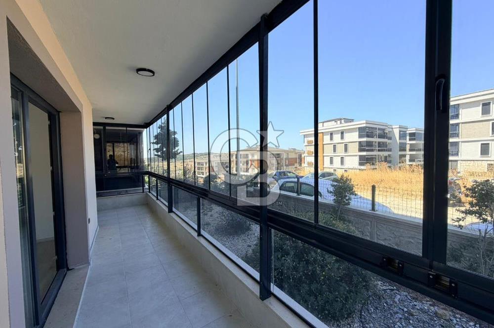 AYVALIK KÜÇÜKKÖY HAVUZLU SİTEDE SATILIK 2+1 GİRİŞ KAT DAİRE