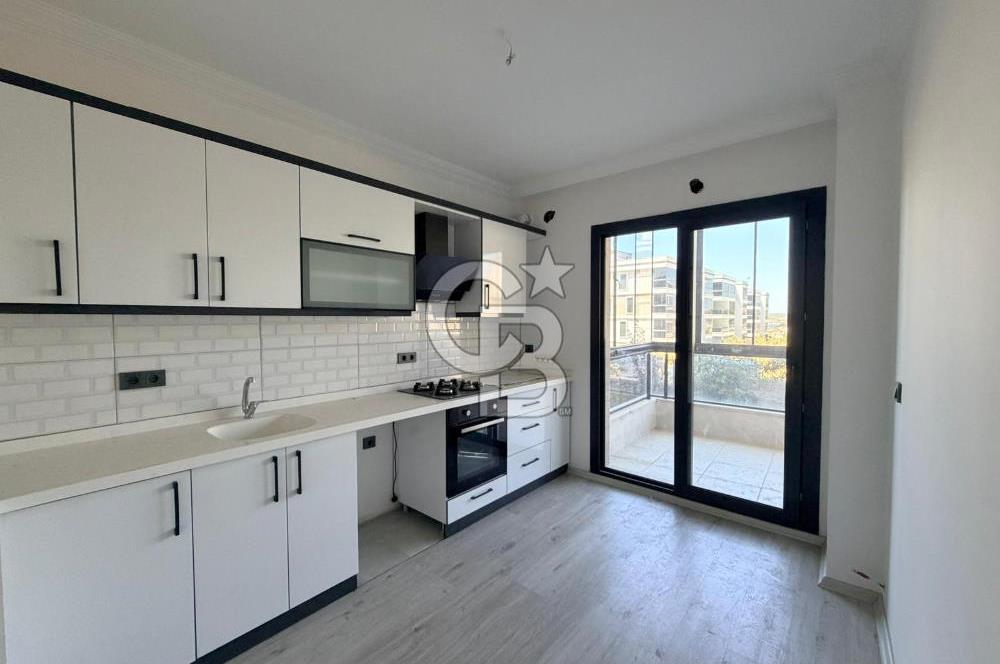 AYVALIK KÜÇÜKKÖY HAVUZLU SİTEDE SATILIK 2+1 GİRİŞ KAT DAİRE