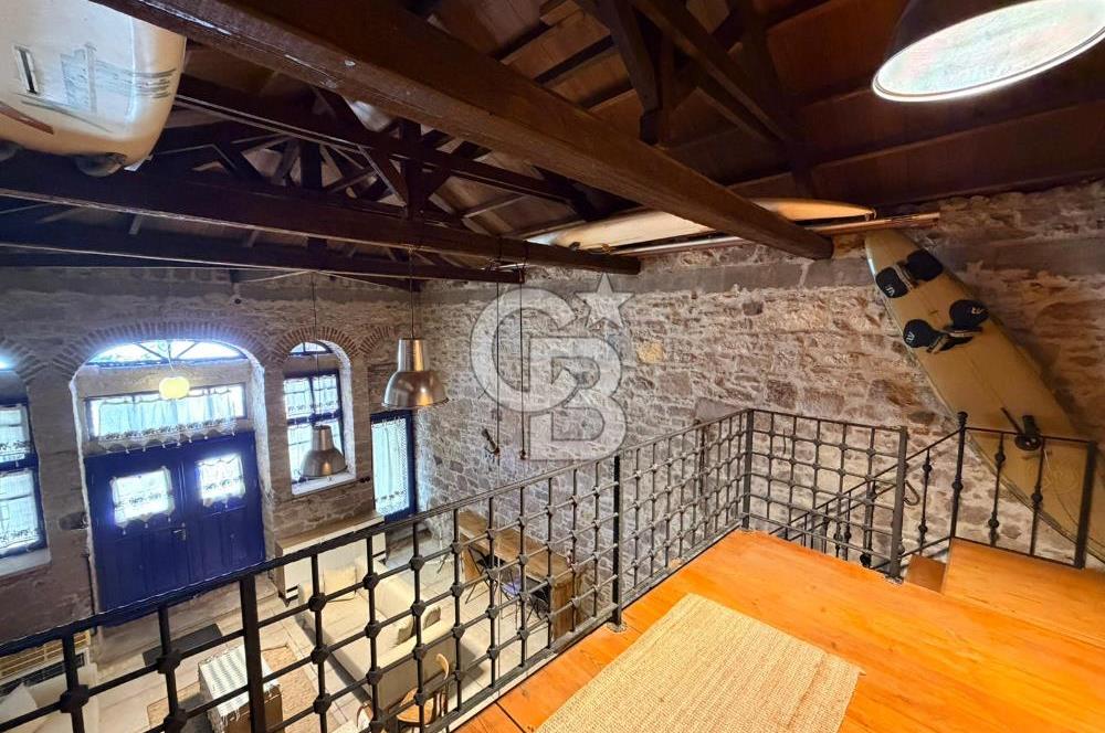 AYVALIK MERKEZ'DE MASRAFSIZ AİR BNB YAPILAN LOFT RUM EVİ